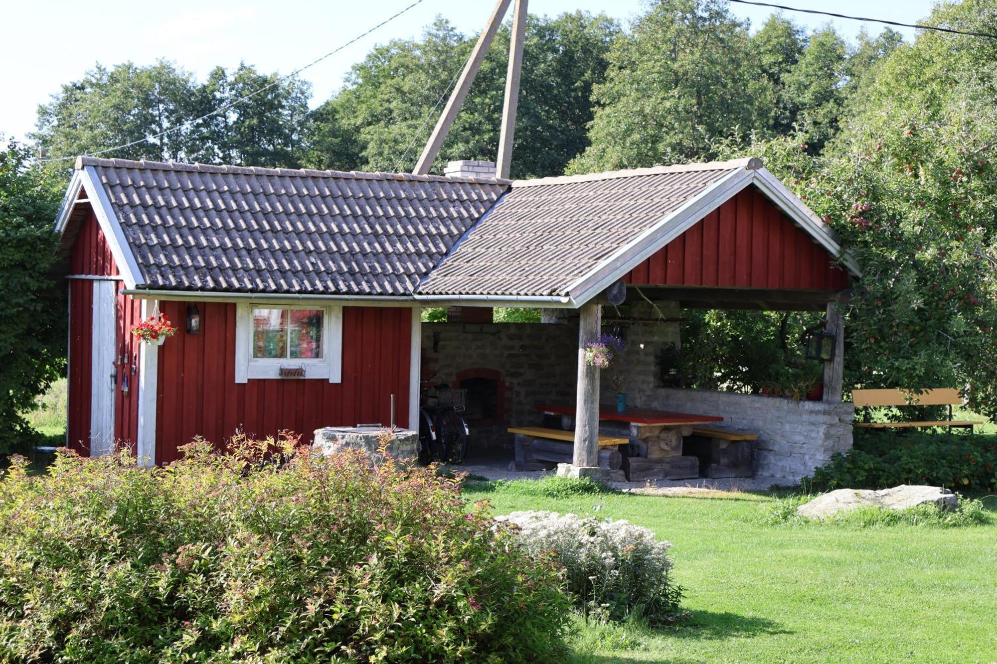 Pensjonat Leesi Puhkemaja Zewnętrze zdjęcie