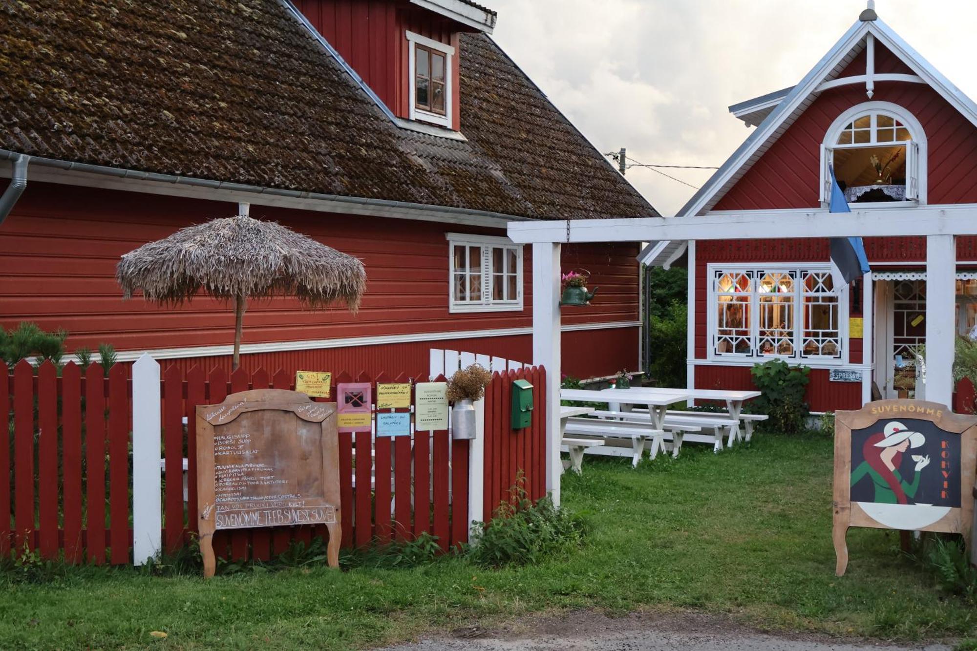 Pensjonat Leesi Puhkemaja Zewnętrze zdjęcie